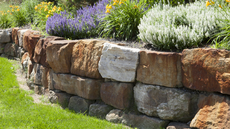 Flagstone Retaining Walls in Lake Oconee, Georgia